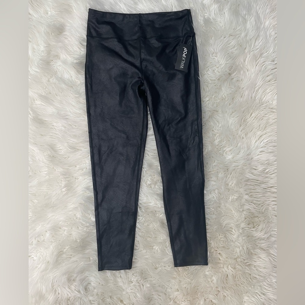 Shiny leggings
